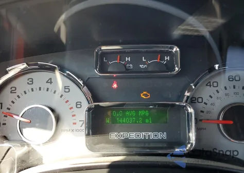 2013 Ford Expedition Limited z USA, uszkodzony, nr VIN 1FMJU2A58DEF14164